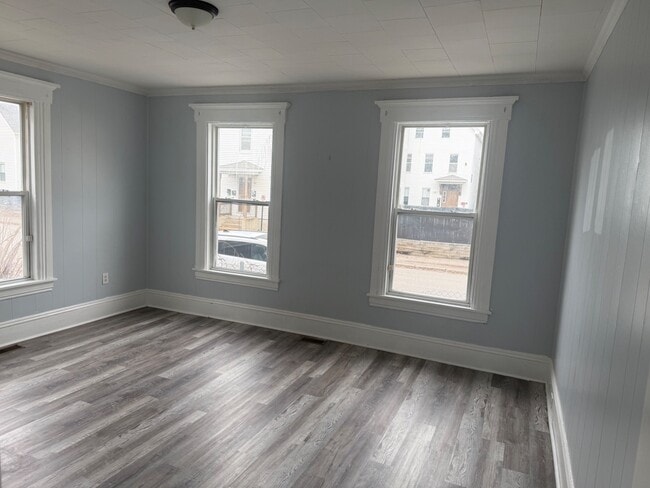 Photo - 201 Auburn St