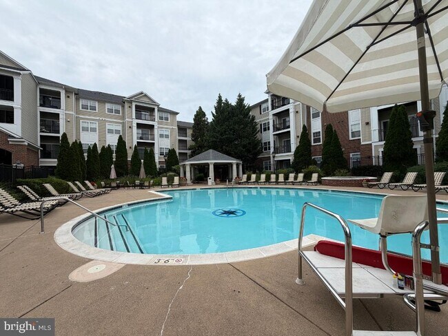 12945 Centre Park Cir Unit 301