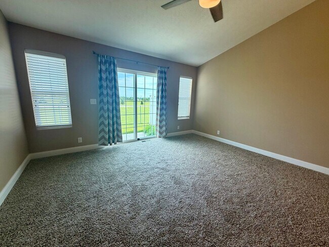 Photo - 4 bedroom TOWNHOUSE in North Lincoln