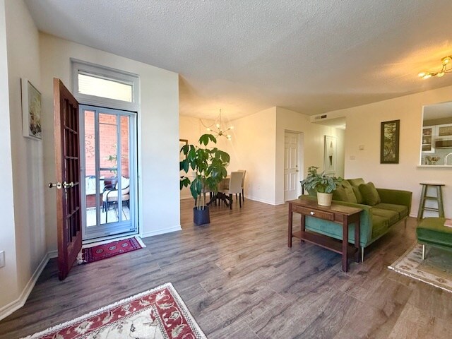 Photo - Gorgeous Executive 1+Den Condo in Downtown... Unit 301