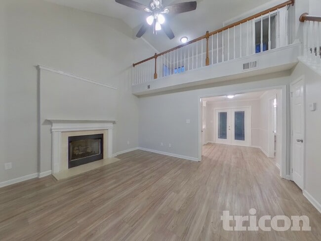 Photo - 149 Lantana Dr