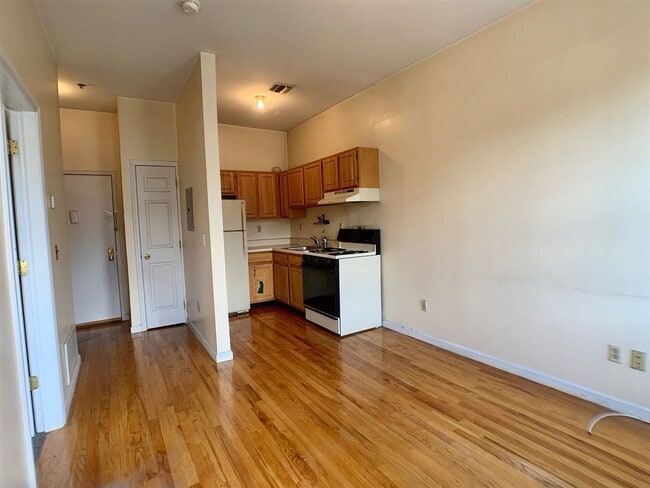 Photo - 618 Washington St Unidad 3