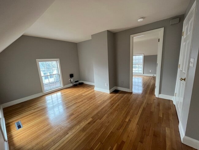 Photo - 29 Carpenter St Unit 3