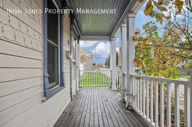 Photo - 138 Weimar St