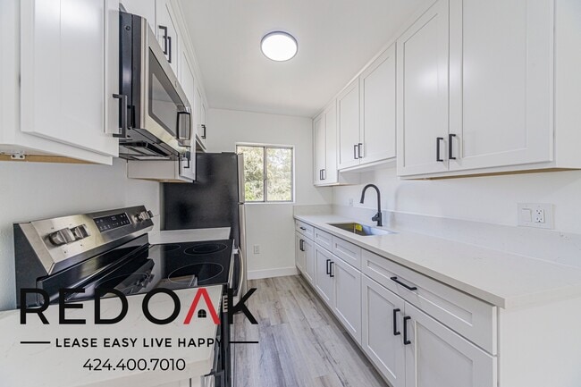 5233 Tilden Ave Unit 10