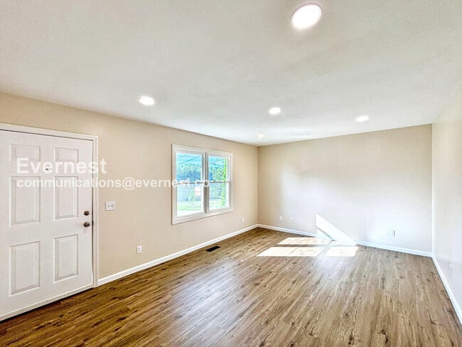 Photo - 5021 Bess Moore Rd Unidad A