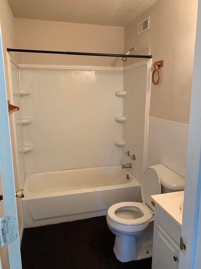 Photo - 2423-2425 Negley Ct Unit 2423