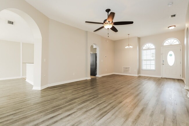 Photo - 30853 Sade Ct