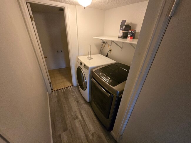 Photo - 1949 S Mobile St