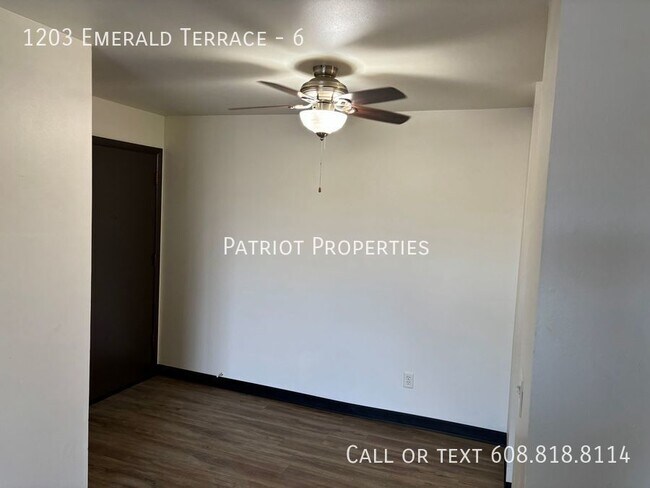 Photo - 1203 Emerald Terrace Unidad 6