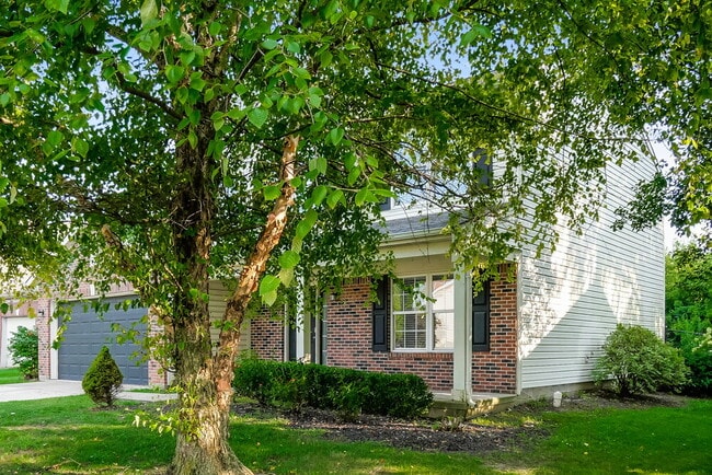 Photo - 749 Morgan Way