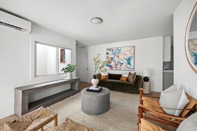 Photo - 1510 W 52nd St Unidad 1510