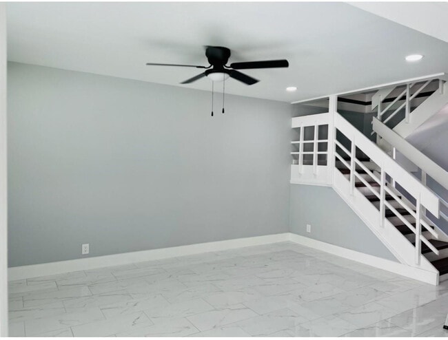 Photo - 314 Sunshine Dr