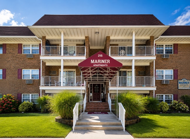 Building Photo - Mariner Apartments