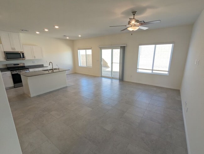 Photo - 7071 Alabaster Peak St