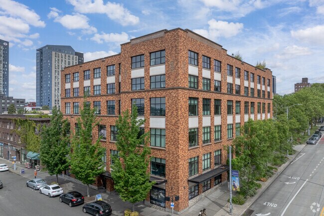 Photo - z-051425-Russell Hall