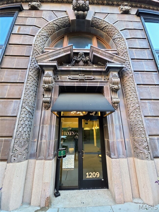 Building Photo - 1209 Washington Ave Unit 202
