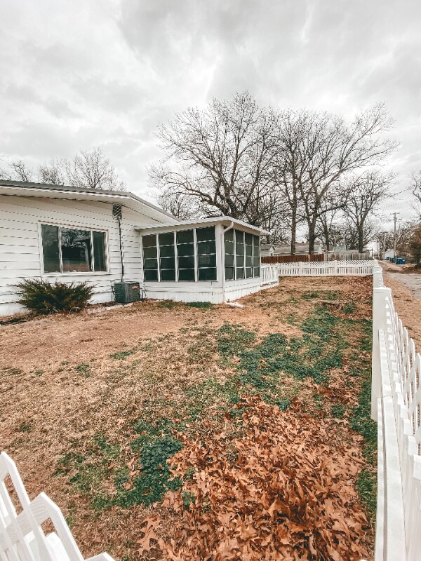 Photo - 2402 Trenton St