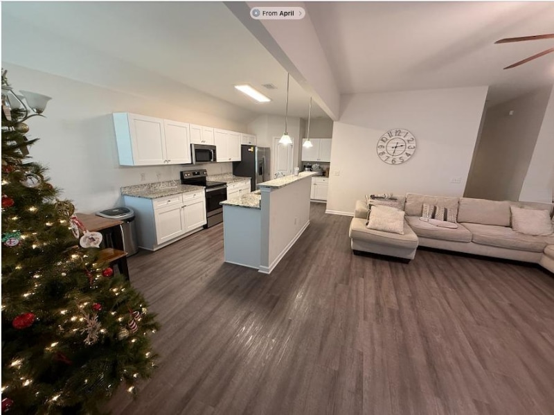 Photo - 117 Hideaway Ln