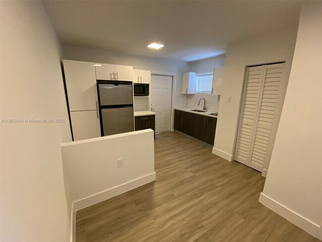 Photo - 11310 Peachtree Dr Apartment Unit Studio