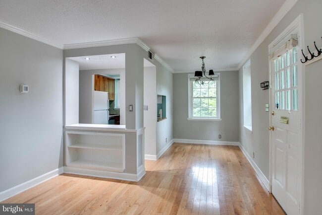 Photo - 2802 S Abingdon St Unit 2802