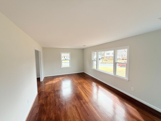 Photo - 4 Bedroom 2.5 Bath Tri-level home