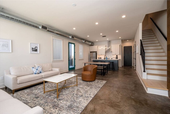 Photo - 756 Meda St Unit SI ID1608485P