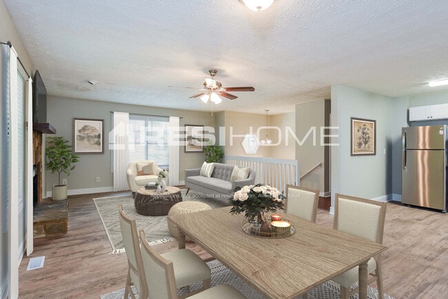 Photo - 982 Millwood Dr SW