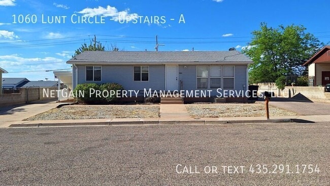 Building Photo - 1060 Lunt Cir Unit A