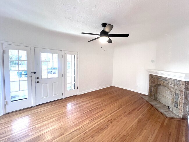 Photo - 4626 6th Ave Unidad 4626