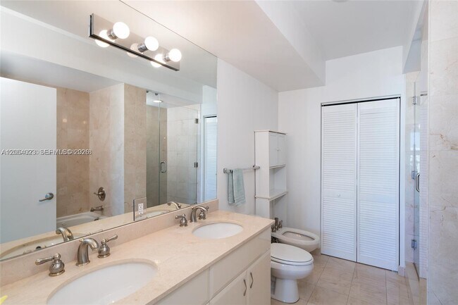Photo - 6365 Collins Ave Unit 1811