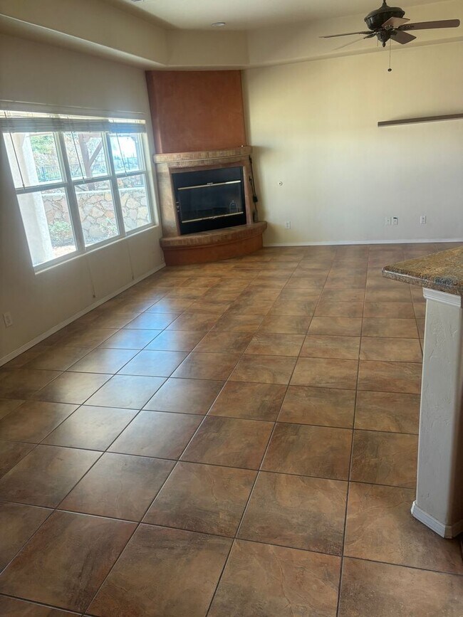 Photo - Beautiful Home Available Now!!