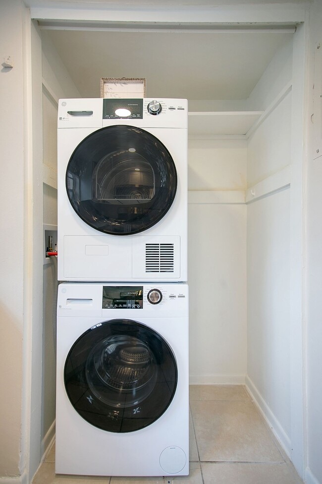 Photo - The Rosewood Apartments | 1 & 2 Bedroom Ap...