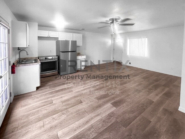 Photo - 1560 Church St