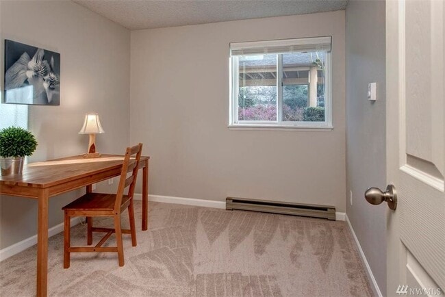 Building Photo - 14306 126th Avenue Northeast Unit E105