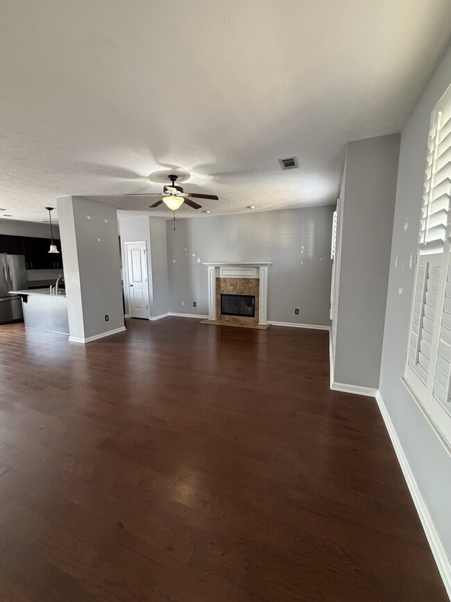 Photo - 127 Otter Glen Dr