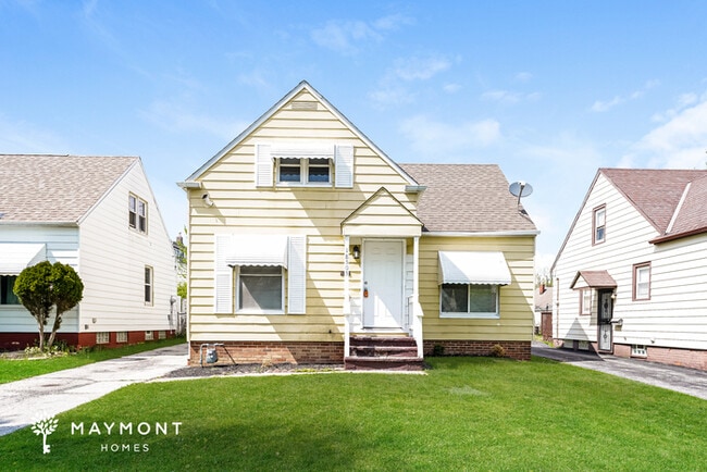 Building Photo - 18505 Maple Heights Blvd