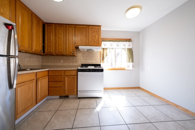 Photo - 3821 Clinton Ave