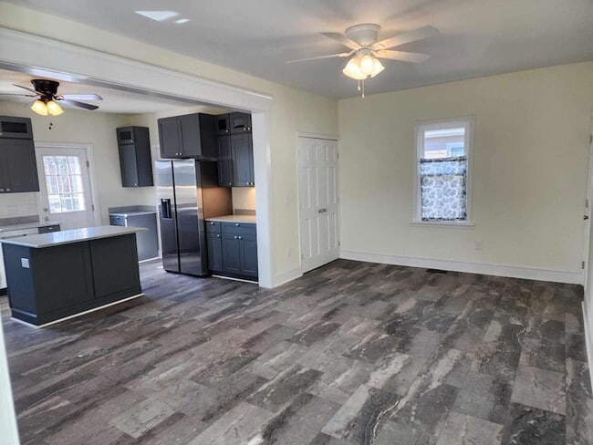 Photo - 522 S Broadway