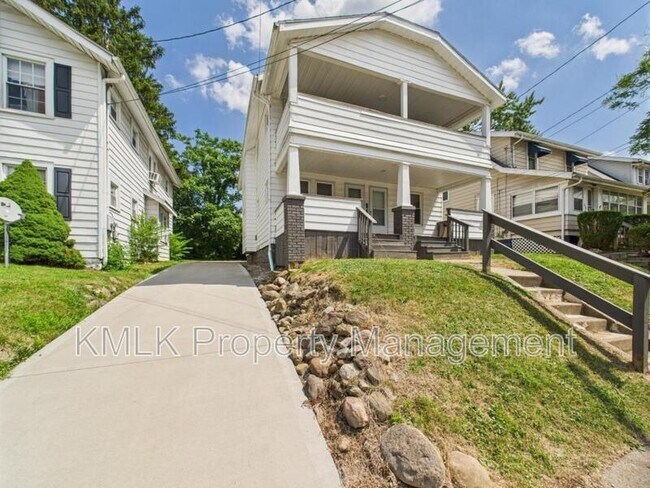 Photo - 661 Patterson Ave