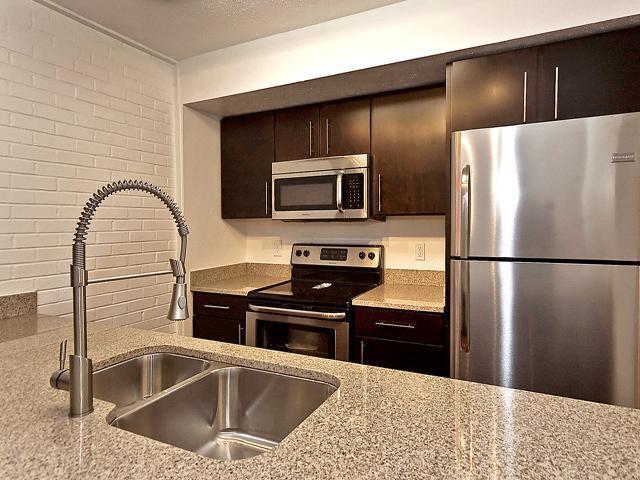 5909 Birchbrook Dr Unit 207