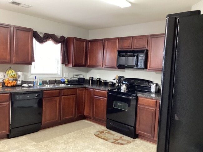 Photo - Gorgeous Four Bedroom Home in Northeast Co...