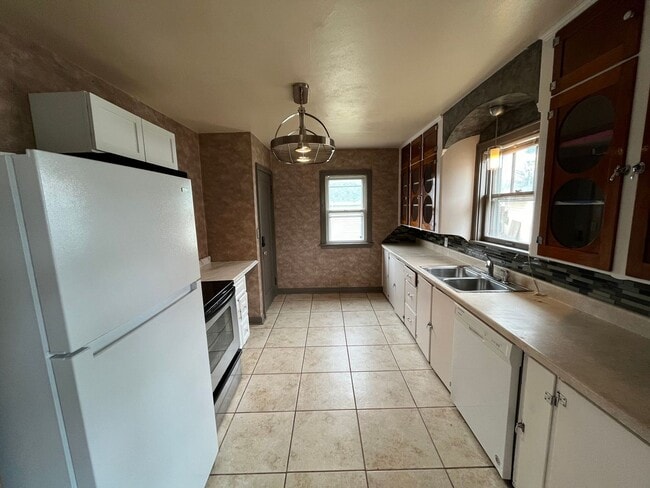 Photo - 803 Grand Ave Unit Lower