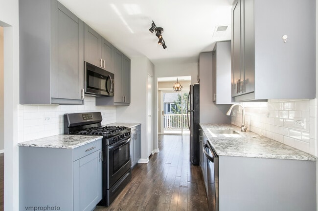 Photo - 1233 S Wellington Ct