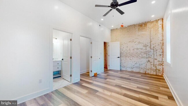 Photo - 651 N 16th St Unidad 2
