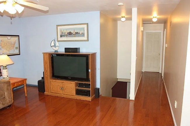 Photo - 1123 Little Magothy View