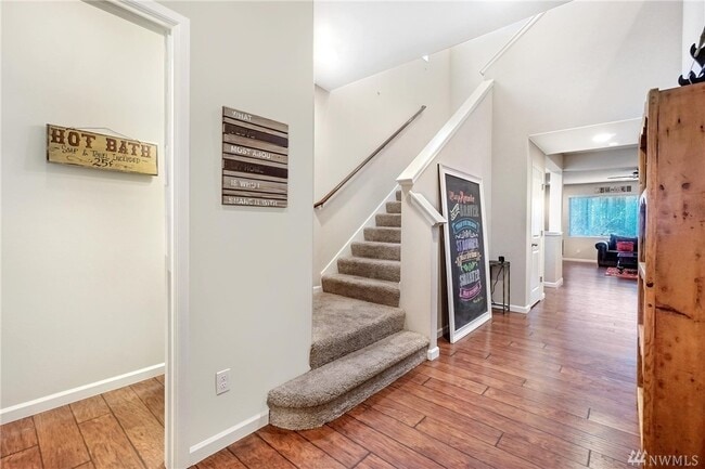 Photo - 8935 Corona St NE