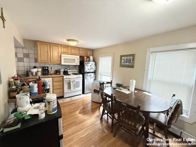 Building Photo - 65 Preble St Unit 2 Rental