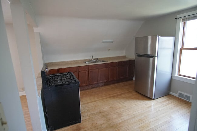 Photo - 3248 S Delaware Ave Unit Upper