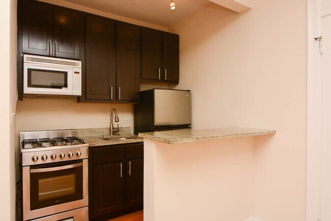 Photo - 4619 N Paulina St Unit 902